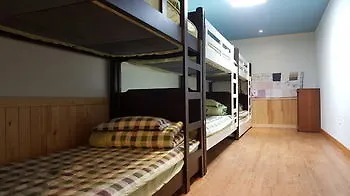 Dongbaekseom Guesthouse Hostel South Korea