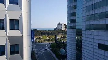 Dongbaekseom Guesthouse Hostel Hotel Busan
