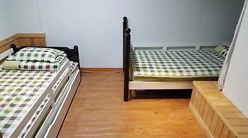 Dongbaekseom Guesthouse Hostel Busan Hotel